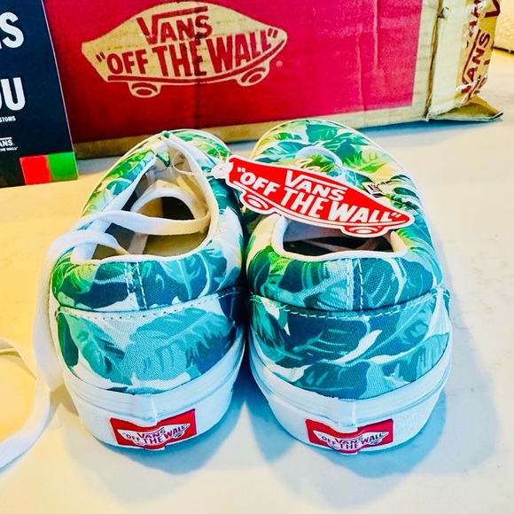 Vans Custom Made "leaf me alone" brand new womens sz7 mens 5.5 NWT - Picture 5 of 8